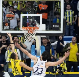 Fenerbahce pone fin al invicto del Real Madrid en el tiempo extra, 100-99