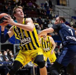 El Fenerbahce mejora sensaciones a costa del Zenit (80-86)