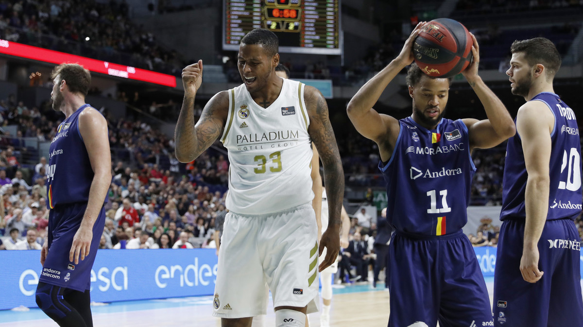 El Madrid da espectáculo en su último partido del año en casa (91-60)