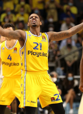 Primer tropiezo en la EuroLeague del Barcelona (85-68)