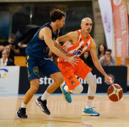 Movistar Estudiantes pide paso con un sólido triunfo en el Coliseum