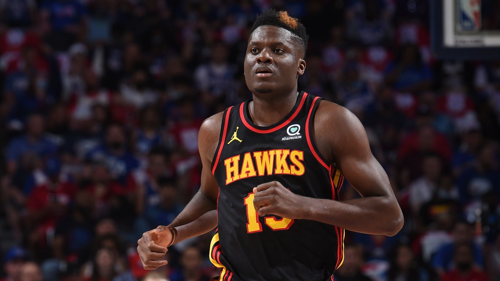 Hasta cuatro equipos posan su interés en Clint Capela