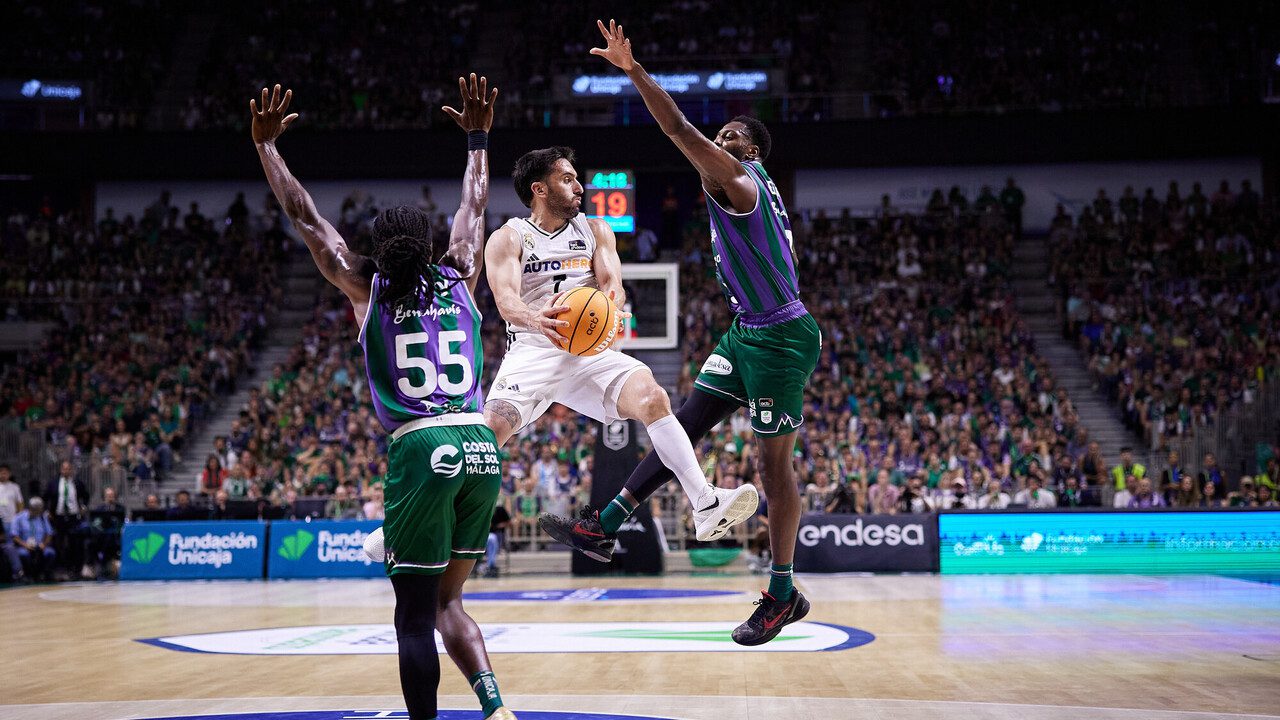 El Real Madrid sobrevive al Unicaja y se gana su sitio en la final (79-86) [3-1]