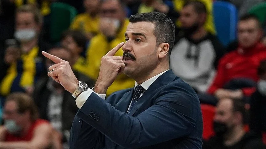 Erdem Can, firme candidato a ocupar el banquillo del Anadolu Efes