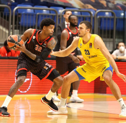 Los rojos ponen a prueba su récord perfecto en casa contra el Maccabi