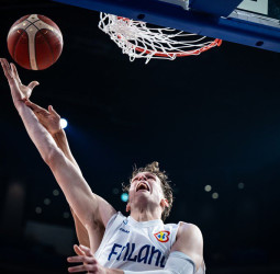 Finlandia está a un paso de asegurar las clasificatorias preolímpicas (90-75)