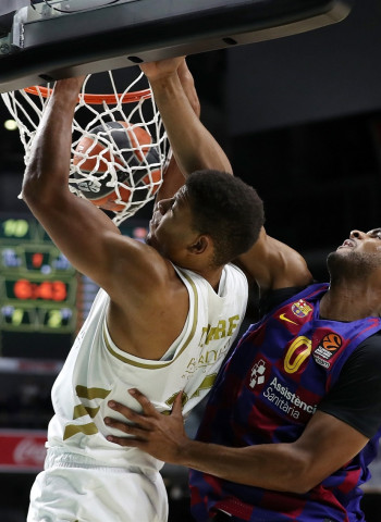 La EuroLeague sanciona al Real Madrid por los hechos acontecidos ante el Barcelona