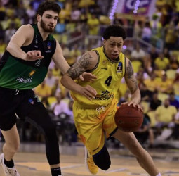 AJ Slaughter, cerca del Casademont Zaragoza