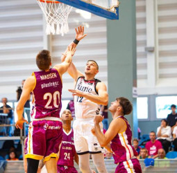 Surne Bilbao Basket vence a Hiopos Lleida en el I Trofeo Memorial Òscar Solé