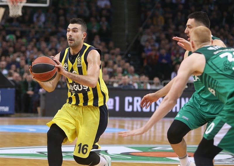 El último cuarto decanta el partido a favor del Fenerbahce (78-85)
