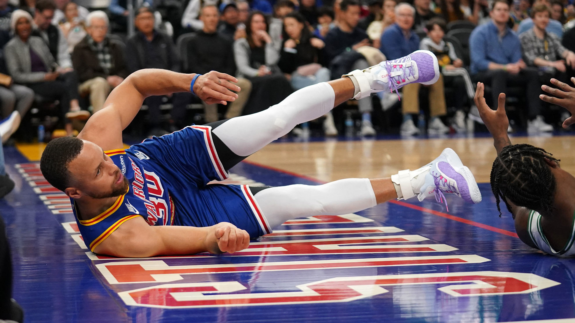 Stephen Curry podría no volver hasta los playoffs