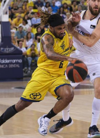 El Gran Canaria pasa por encima del Real Madrid desde el triple, 100-77