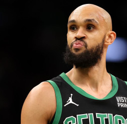 Los Warriors quieren a Derrick White
