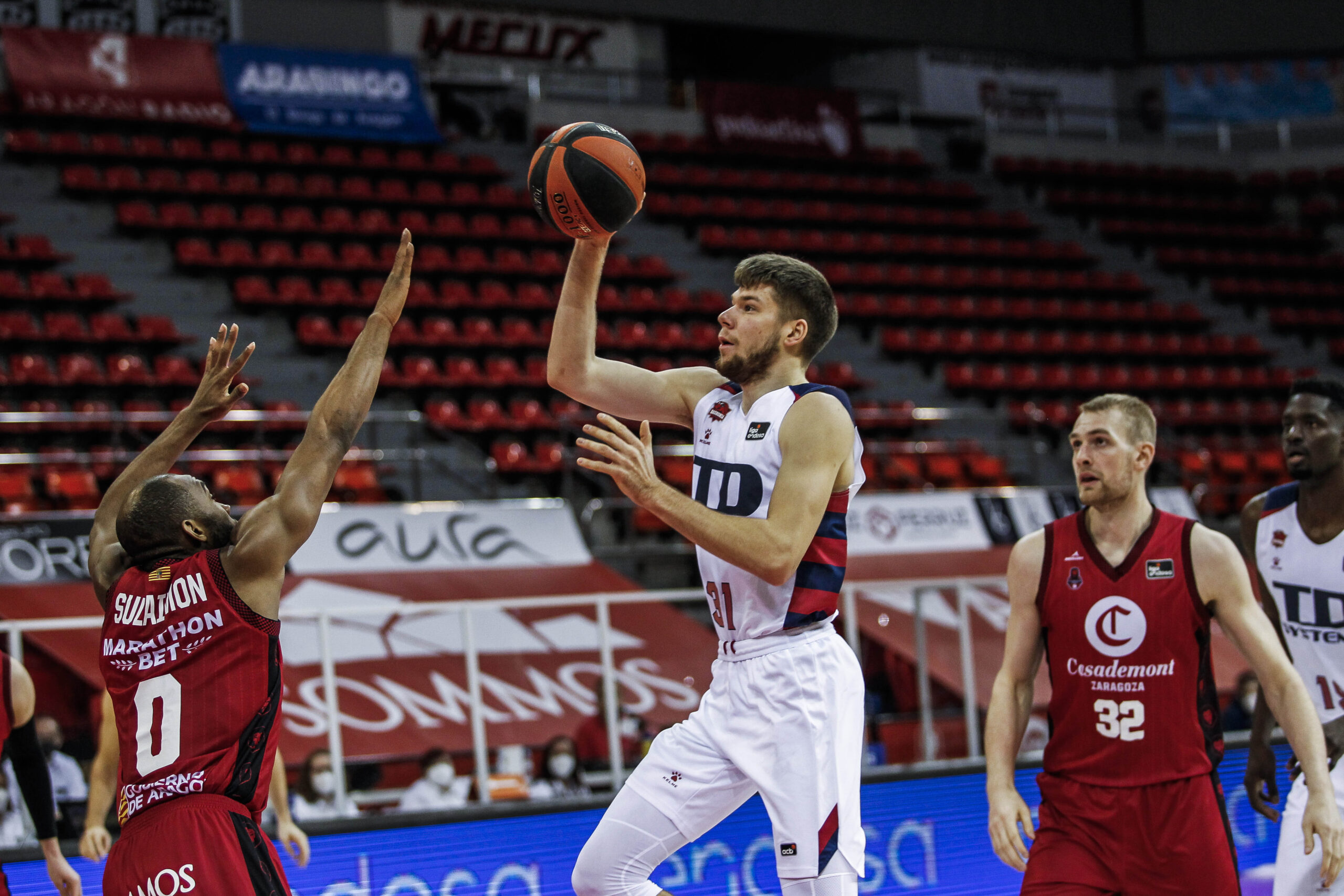 Plaza fija en la Copa del Rey para el Baskonia (89-92)