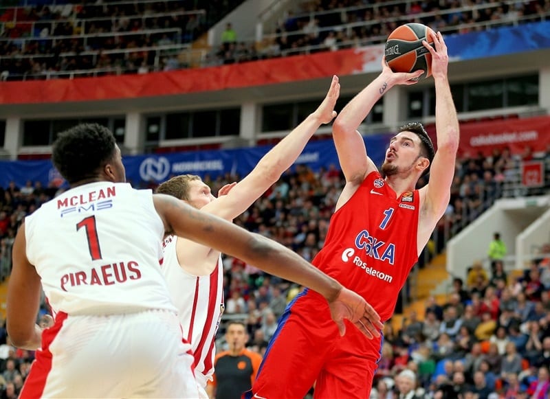 Los Toronto Raptors no se olvidan de Nando de Colo