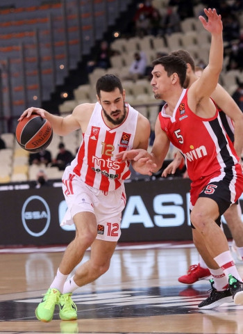 El Estrella Roja le propina la primera derrota en casa al Olympiacos (72-76)