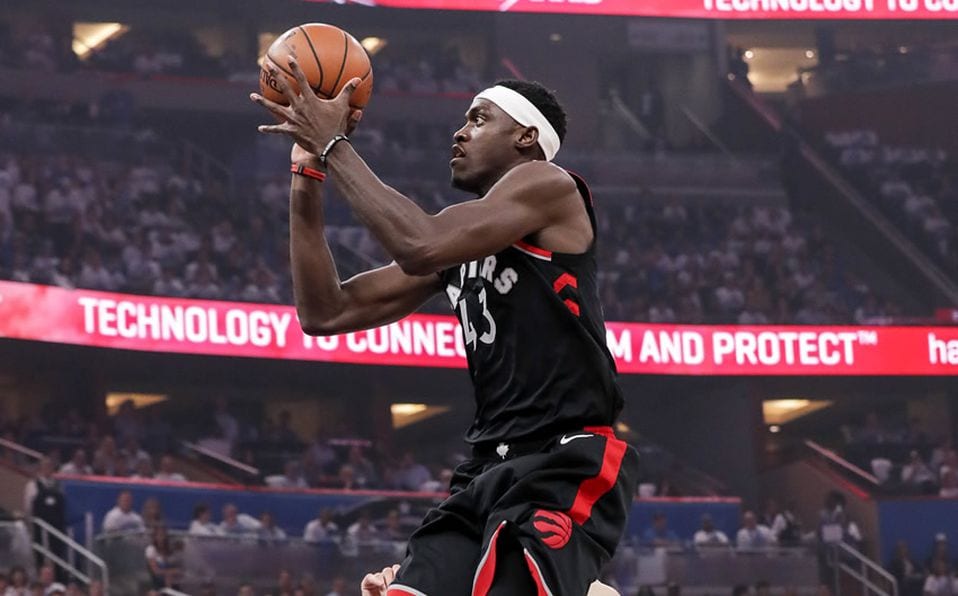 Los Raptors con un gran Siakam, ganan y recuperan la ventaja campo (98-93) [2-1]