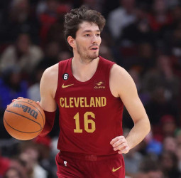 Cedi Osman continuará en los Cleveland Cavaliers