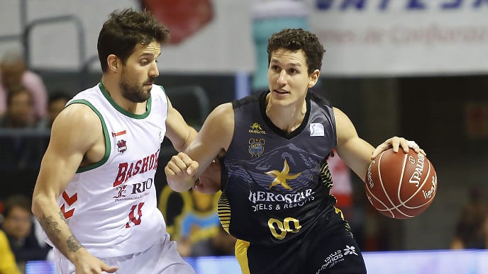 Iberostar Tenerife roza la remontada ante el Baskonia (72-76)