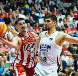 El UCAM Murcia celebra su primera victoria a domicilio (75-82)