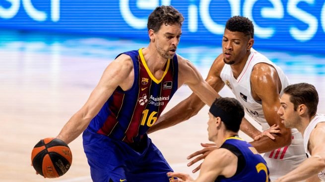 Pau Gasol se da un tiempo para decidir su futuro