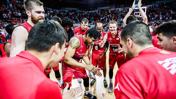 Stan Okoye, Jugador de la Jornada 25