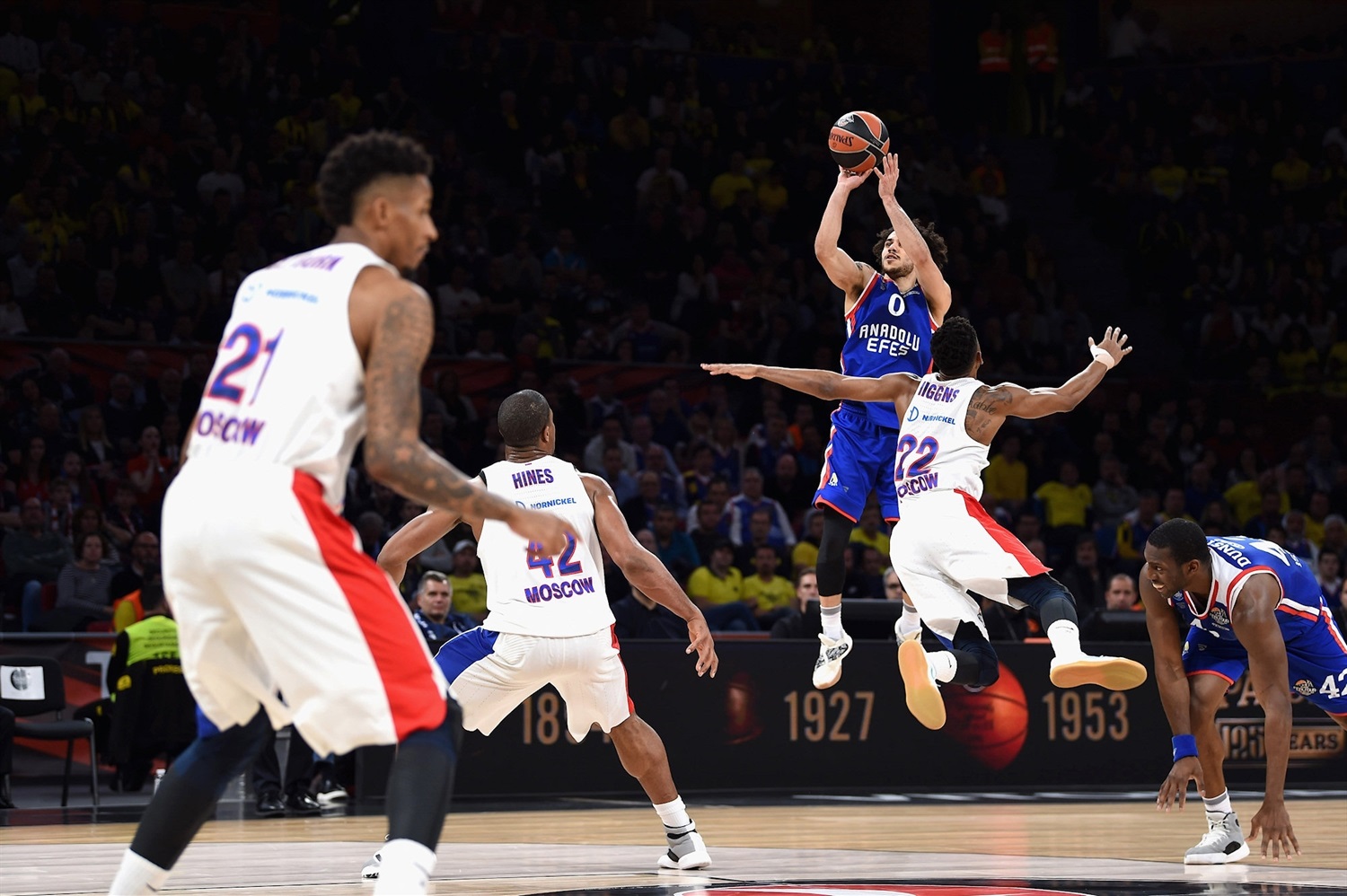 Shane Larkin apurará sus opciones NBA hasta el final