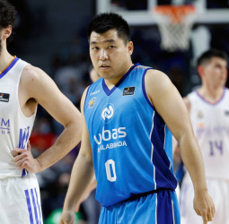 Bolong Zheng: un cuento (negocio) chino en el baloncesto español