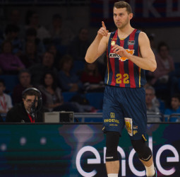 Saski Baskonia y Nik Stauskas separan sus caminos