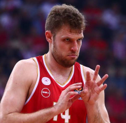 Olympiacos evitó la sorpresa de Zalgiris en El Pireo, 74-68