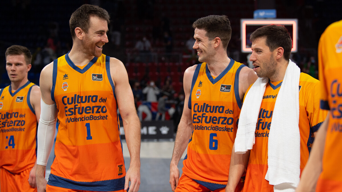 Valencia reacciona a tiempo para asaltar Vitoria (71-78)