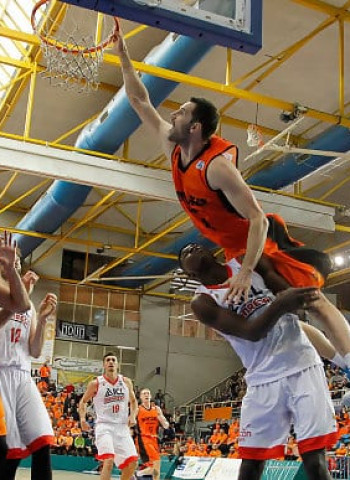 Ian O'Leary renueva con el Montakit Fuenlabrada hasta 2019