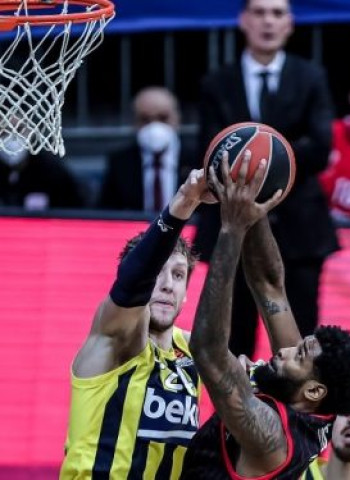 Vesely lidera al Fenerbahce para vencer al Olympiacos (84-77)