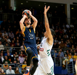 El Panathinaikos no puede mantener el ritmo del Khimki (103-86)