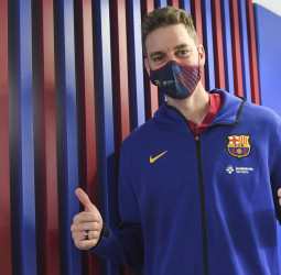 Pau Gasol supera la revisión médica