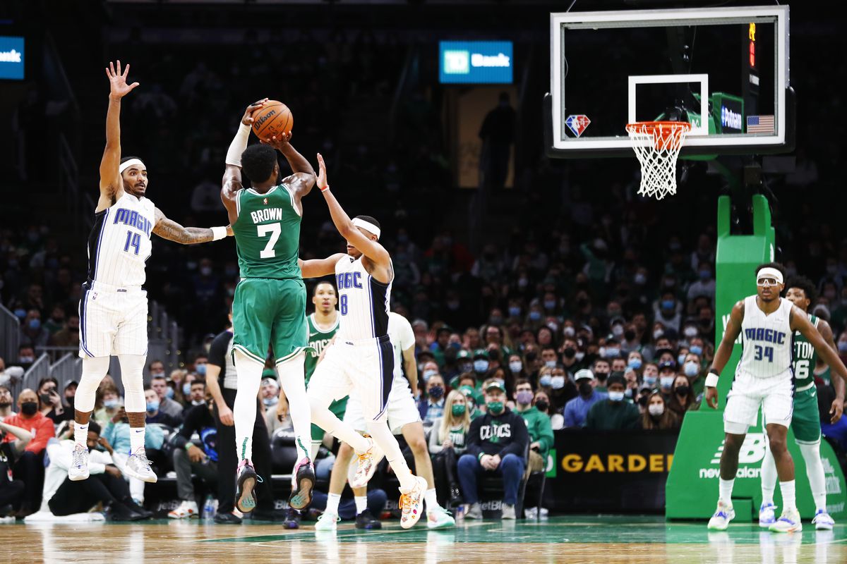Un vistazo a la noche NBA