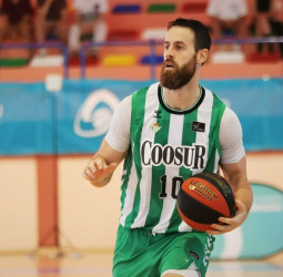 El Coosur Real Betis gana al Coviran Granada en la Copa Andalucía (73-54)
