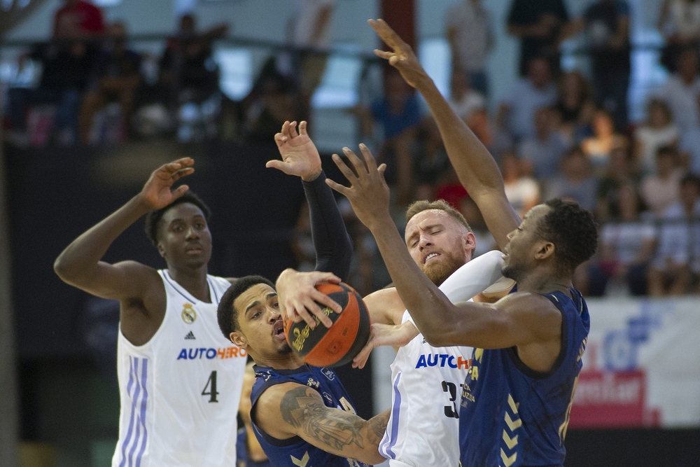 El Real Madrid cede con el UCAM en Puertollano (91-104)