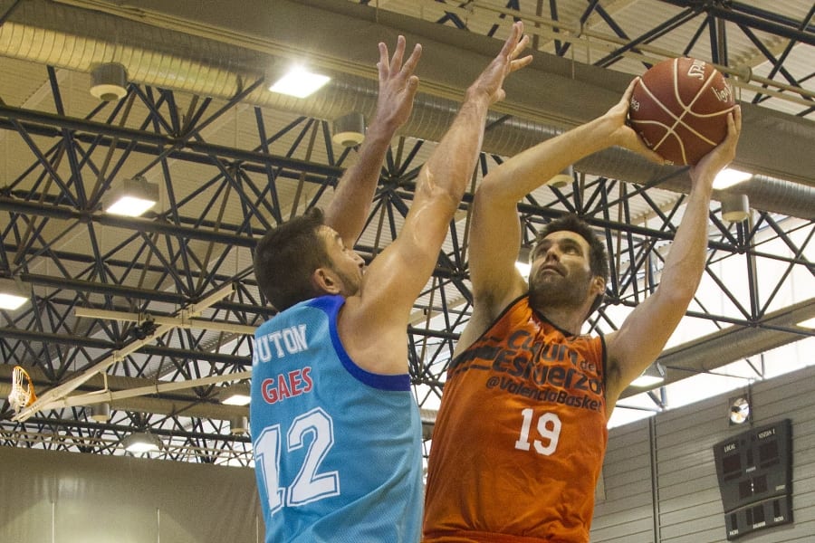 Valencia Basket suda para tumbar al Movistar Estudiantes en Albacete (80-76)
