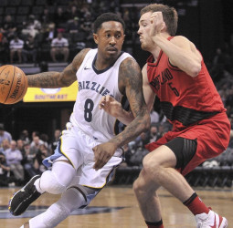 MarShon Brooks se gana un contrato de dos años con los Grizzlies