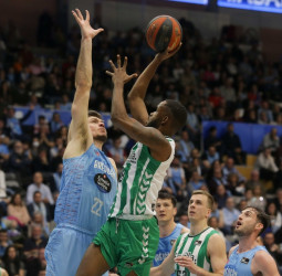 El Real Betis gana una locura con dos prórrogas (114-115)