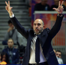 Chus Mateo: "No hemos perdido la paciencia"