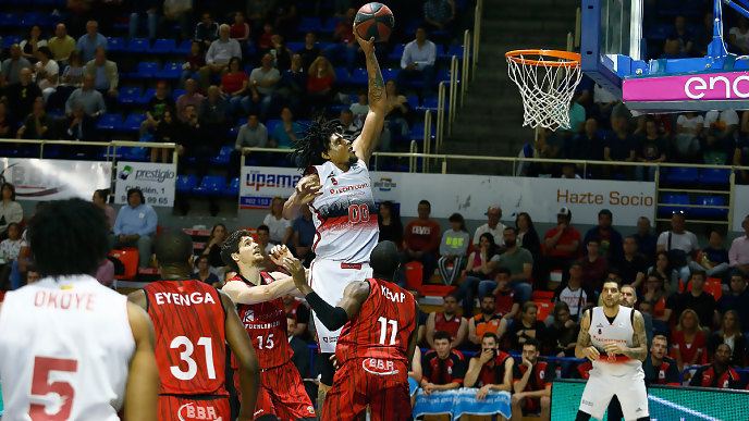 El Zaragoza resiste la remontada fuenlabreña y se aferra al 'playoff' (87-88)