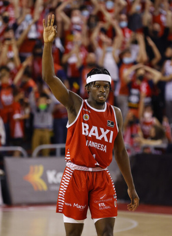 El BAXI Manresa lo vuelve a bordar de principio a fin (95-91)
