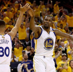 [2-0] Los Warriors mantienen su demoledor nivel (113-132)