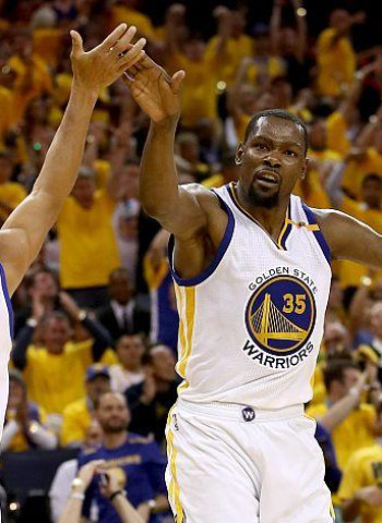 [2-0] Los Warriors mantienen su demoledor nivel (113-132)