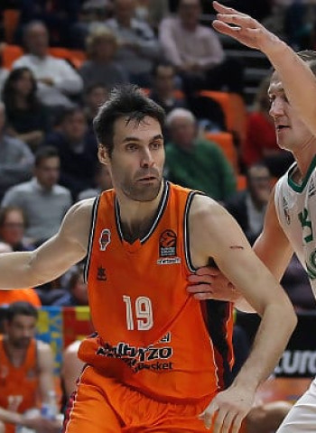 Fernando San Emeterio será baja tres semanas por una lesión muscular