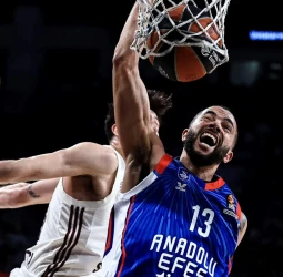 El Anadolu Efes vuelve a la senda de las victorias, 101-90