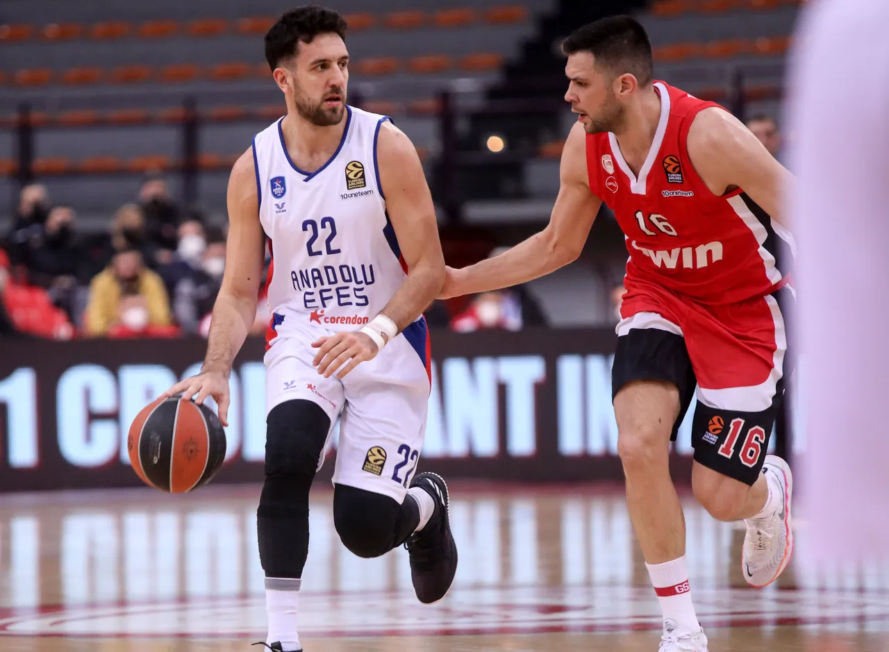 Previa Final Four EuroLeague 2022: Anadolu Efes vs Olympiacos