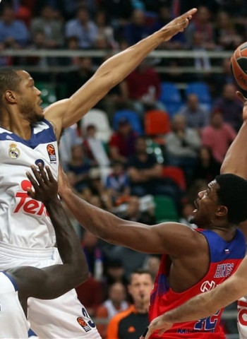 El Madrid tuvo la victoria en su mano en Moscú (91-90)